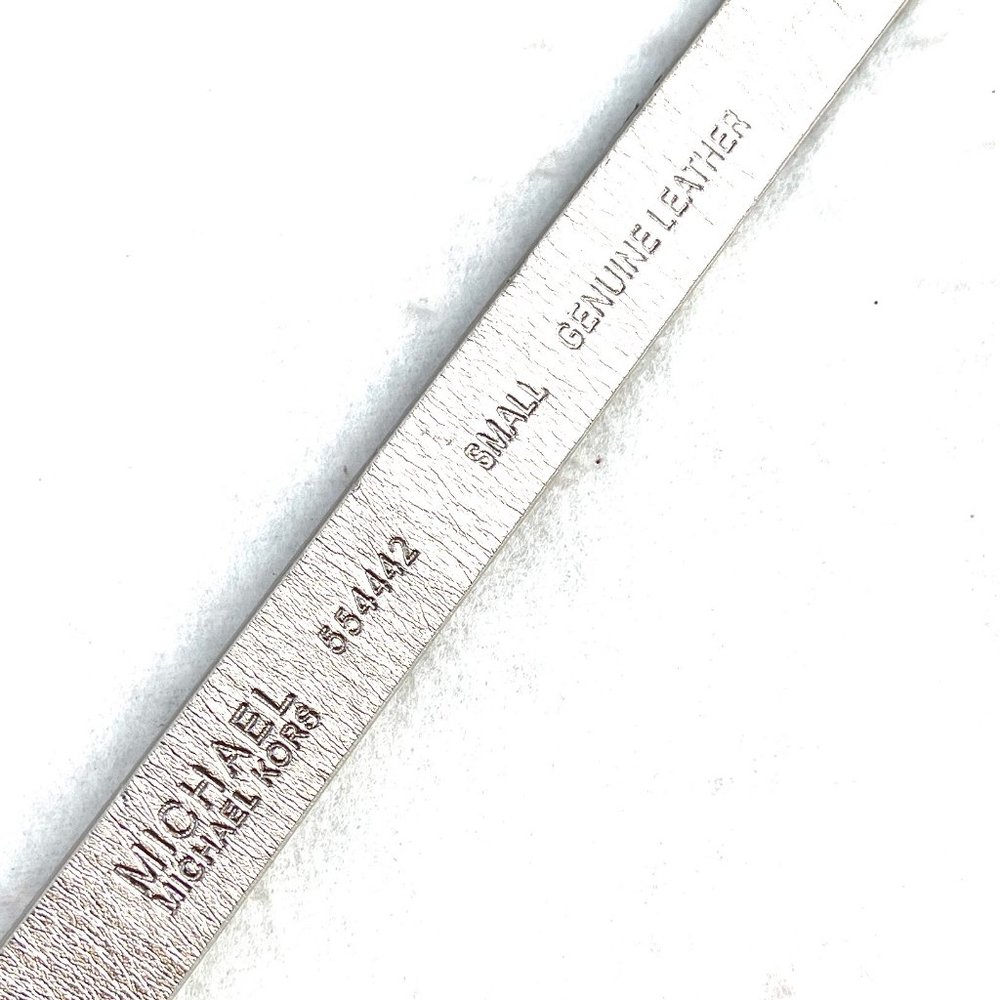 New Michael Kors Silver Logo Belt - Picture 6 of 11